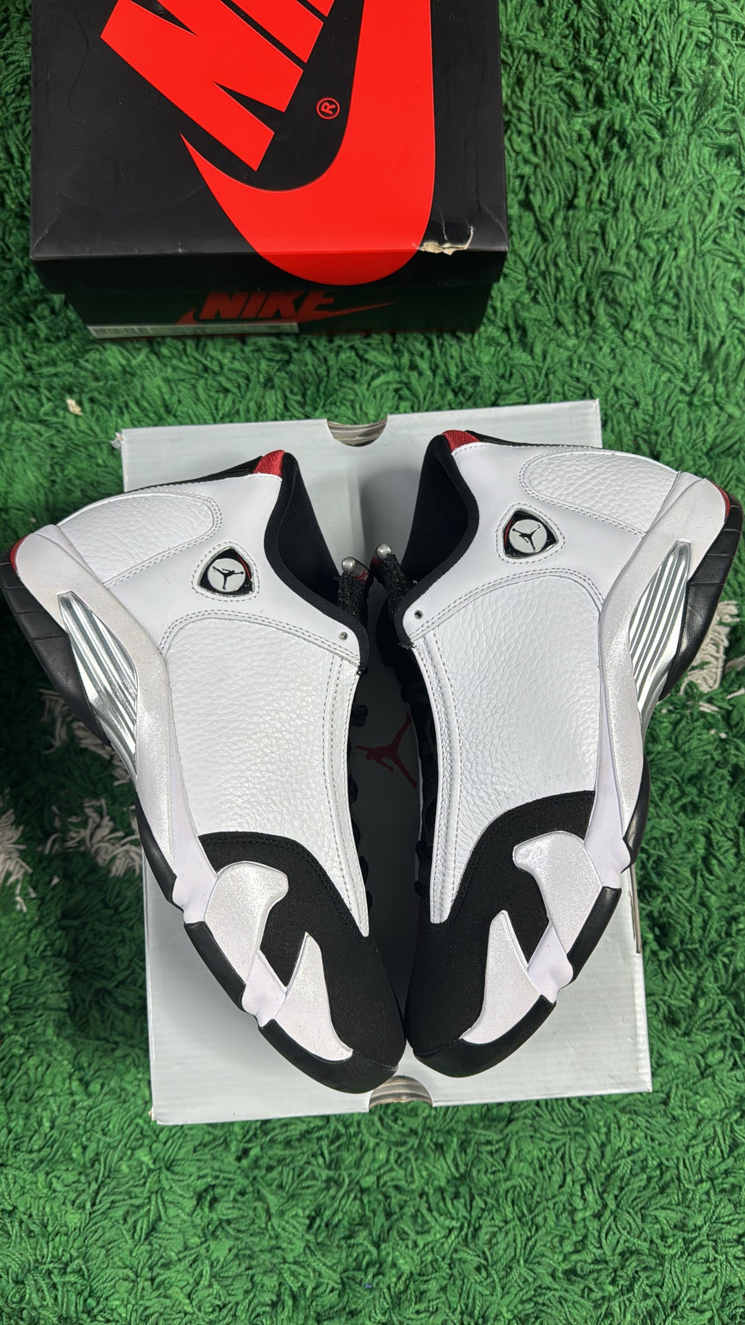 Jordan 14 Retro Black Toe (2024) USED