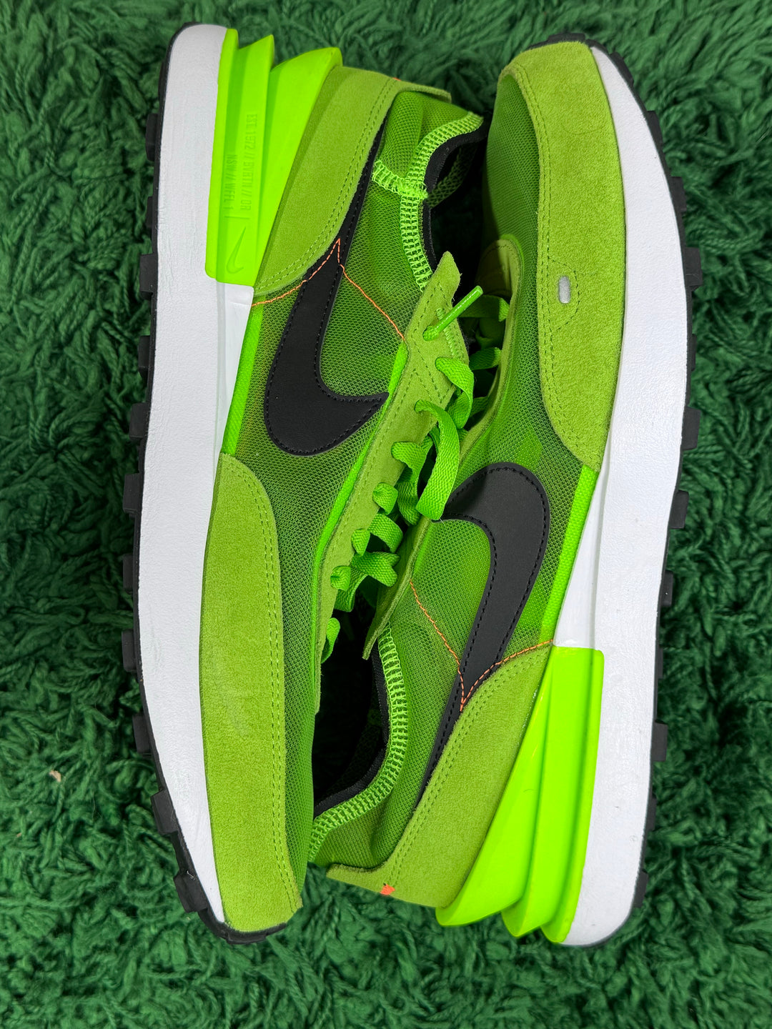Nike Waffle One Electric Green USED