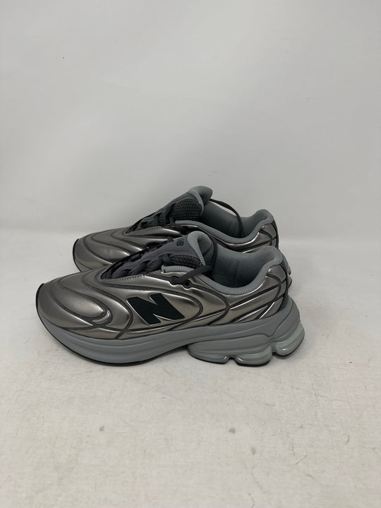 New Balance 5030 Metallic Silver Grey USED