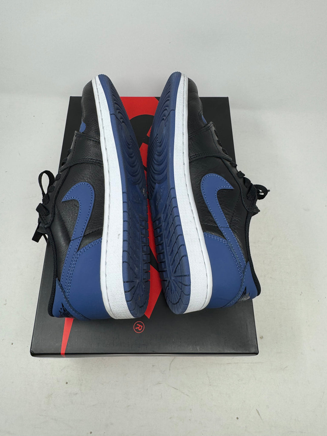 Jordan 1 Retro Low OG Mystic Navy USED
