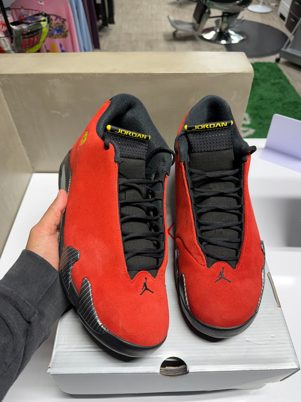 Jordan 14 Retro Ferrari (2025) USED