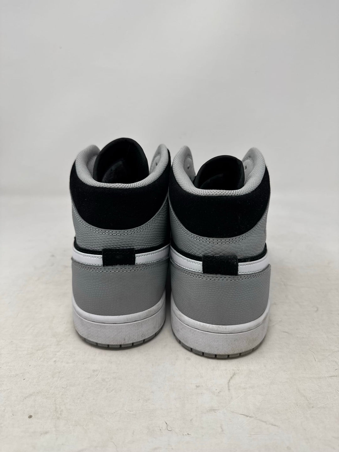 Jordan 1 Mid SE Elephant Print USED