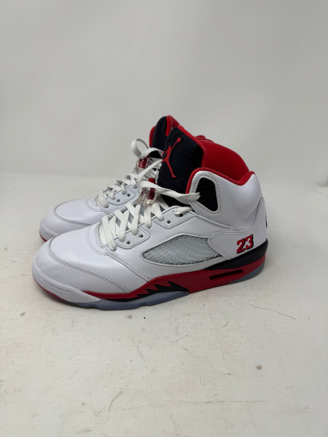 Jordan 5 Retro Fire Red Black Tongue (2025) USED