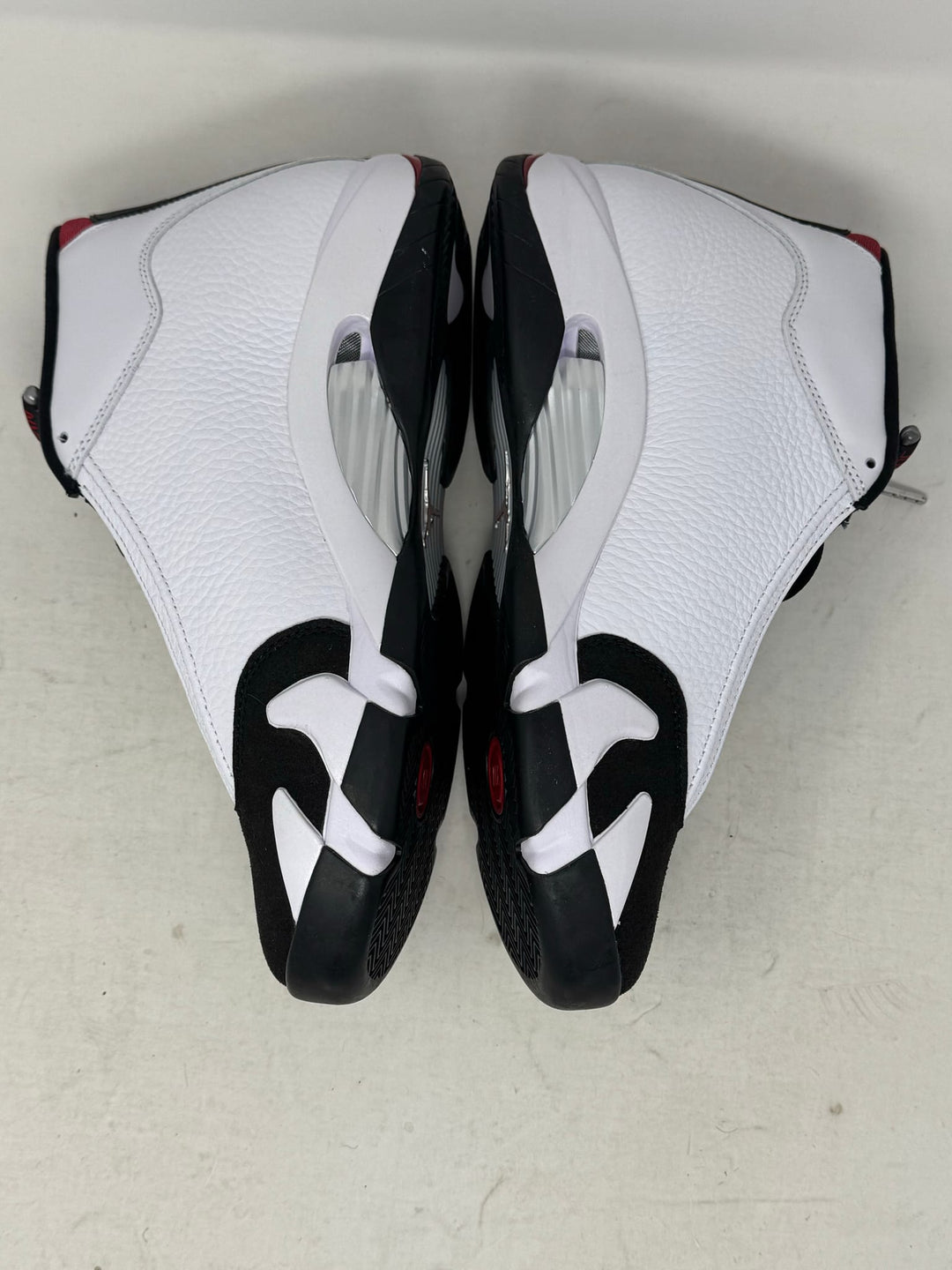 Jordan 14 Retro Black Toe (2024) USED