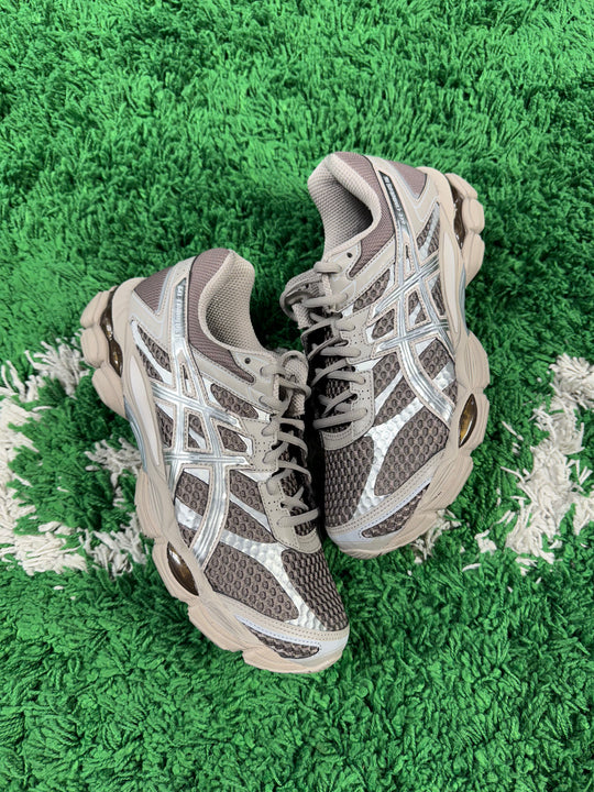ASICS Gel-Cumulus 16 Cocoa powder Pure Silver USED