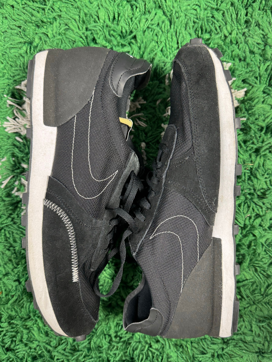 Nike Daybreak Type Black White USED