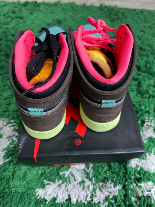 Jordan 1 Retro High Tokyo Bio Hack (GS) USED