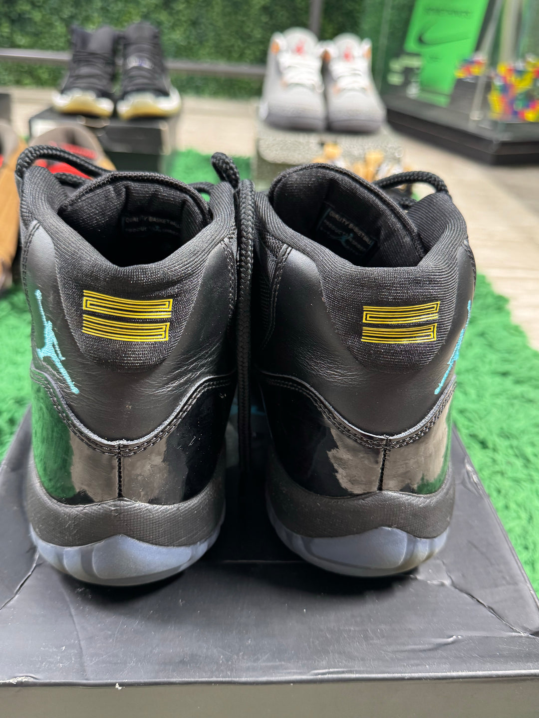 Jordan 11 Retro Gamma Blue (2025) USED FLAWS, BOX FLAWS