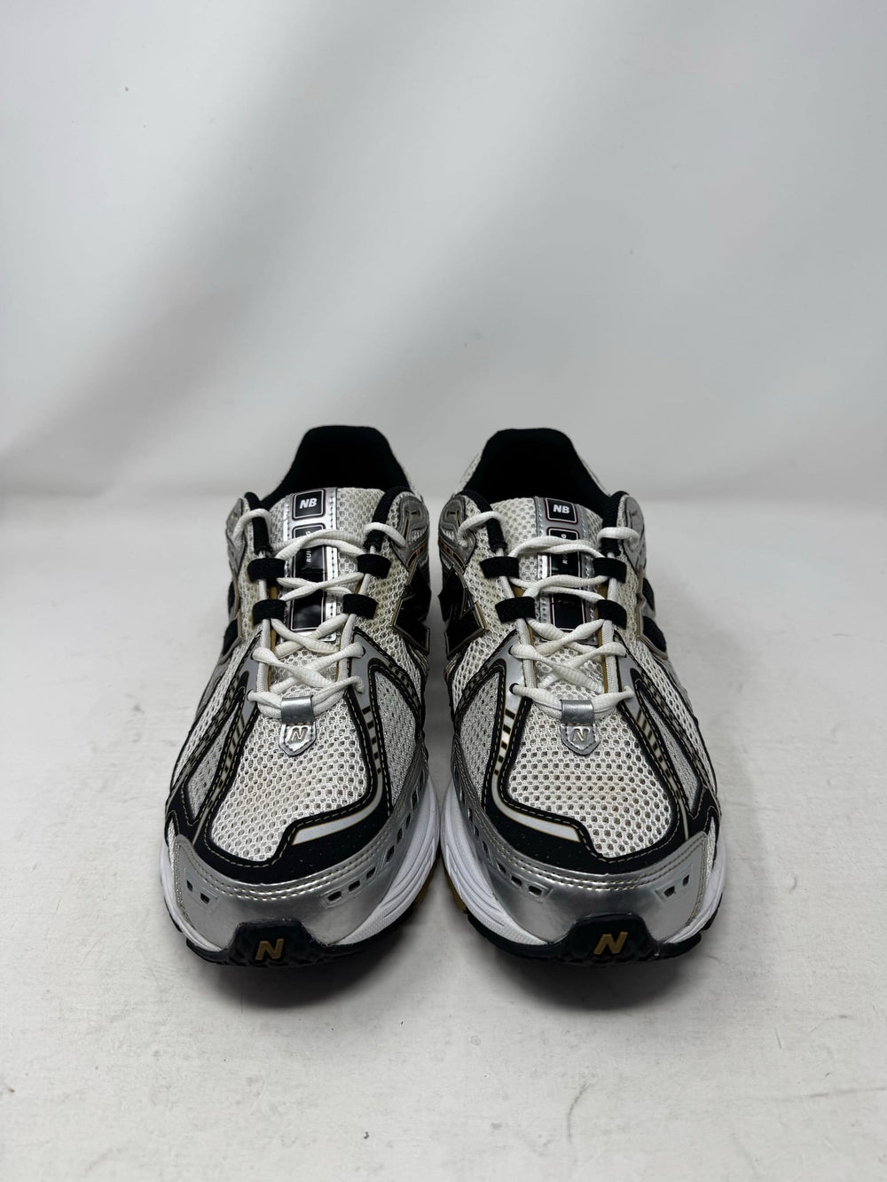 New Balance 1906R White Metallic Gold USED