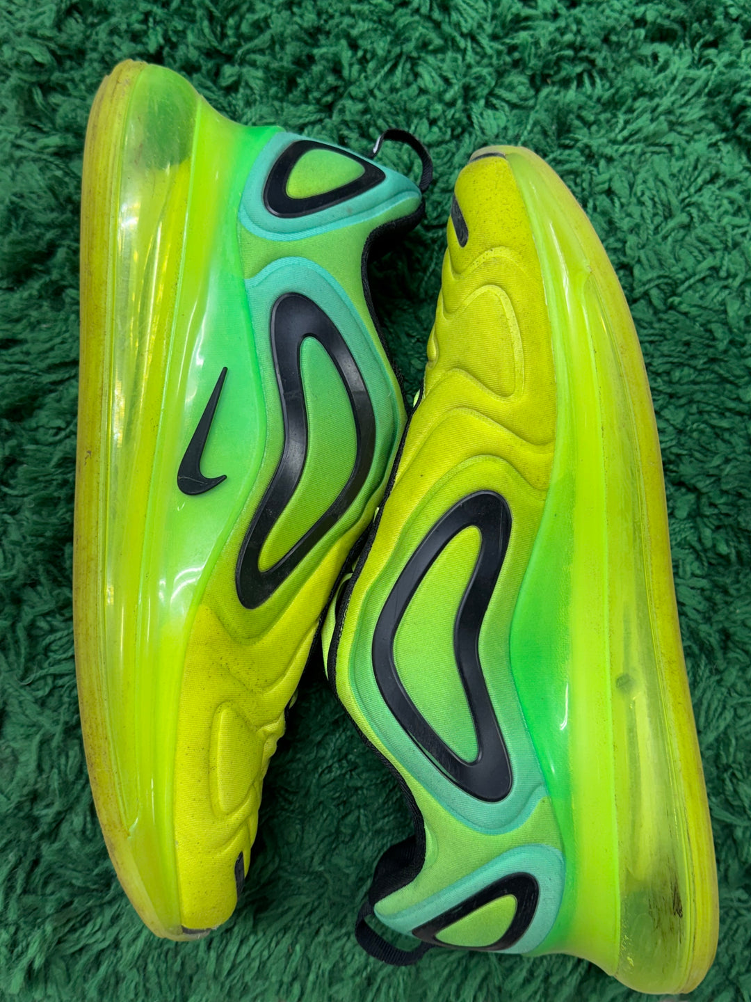 Nike Air Max 720 Volt Green USED