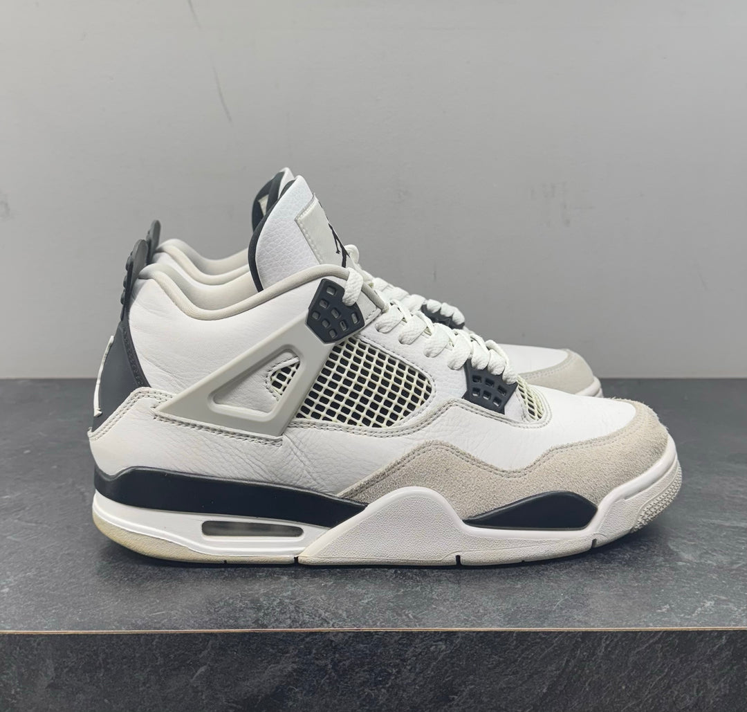 Jordan 4 Retro Military Black USED