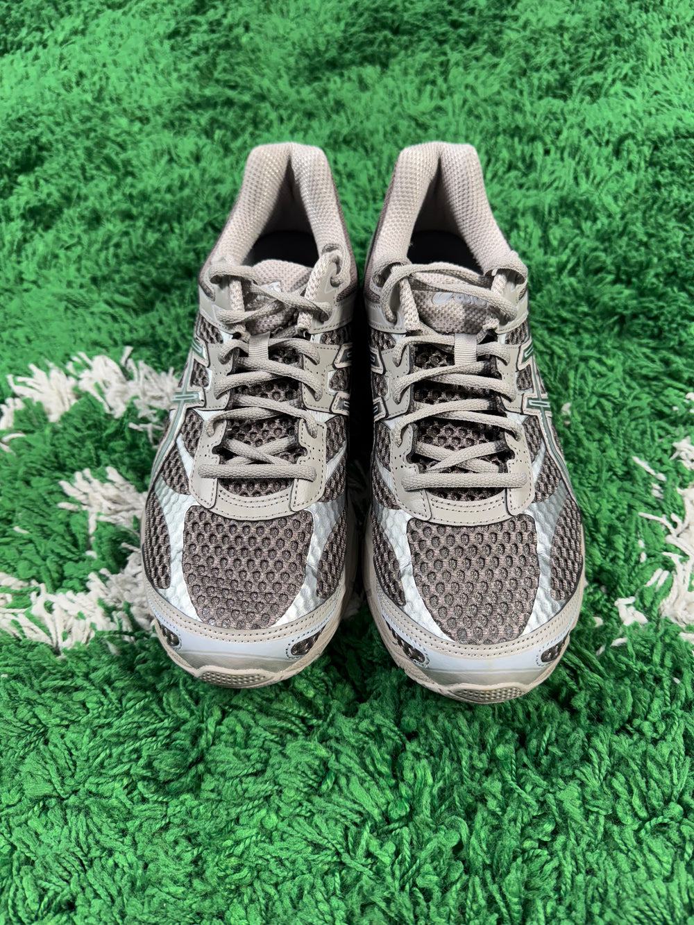 ASICS Gel-Cumulus 16 Cocoa powder Pure Silver USED