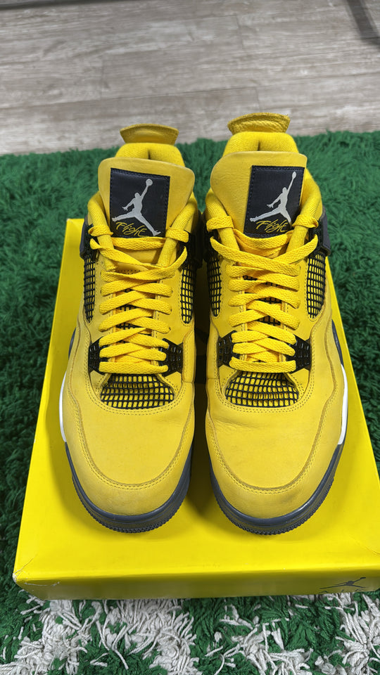 Jordan 4 Retro Lightning (2021) USED