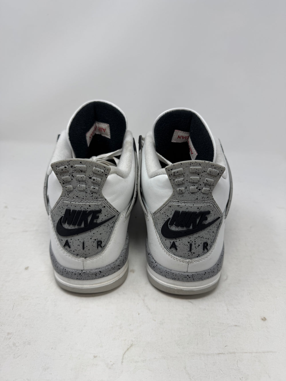 Jordan 4 Retro White Cement (2025) USED