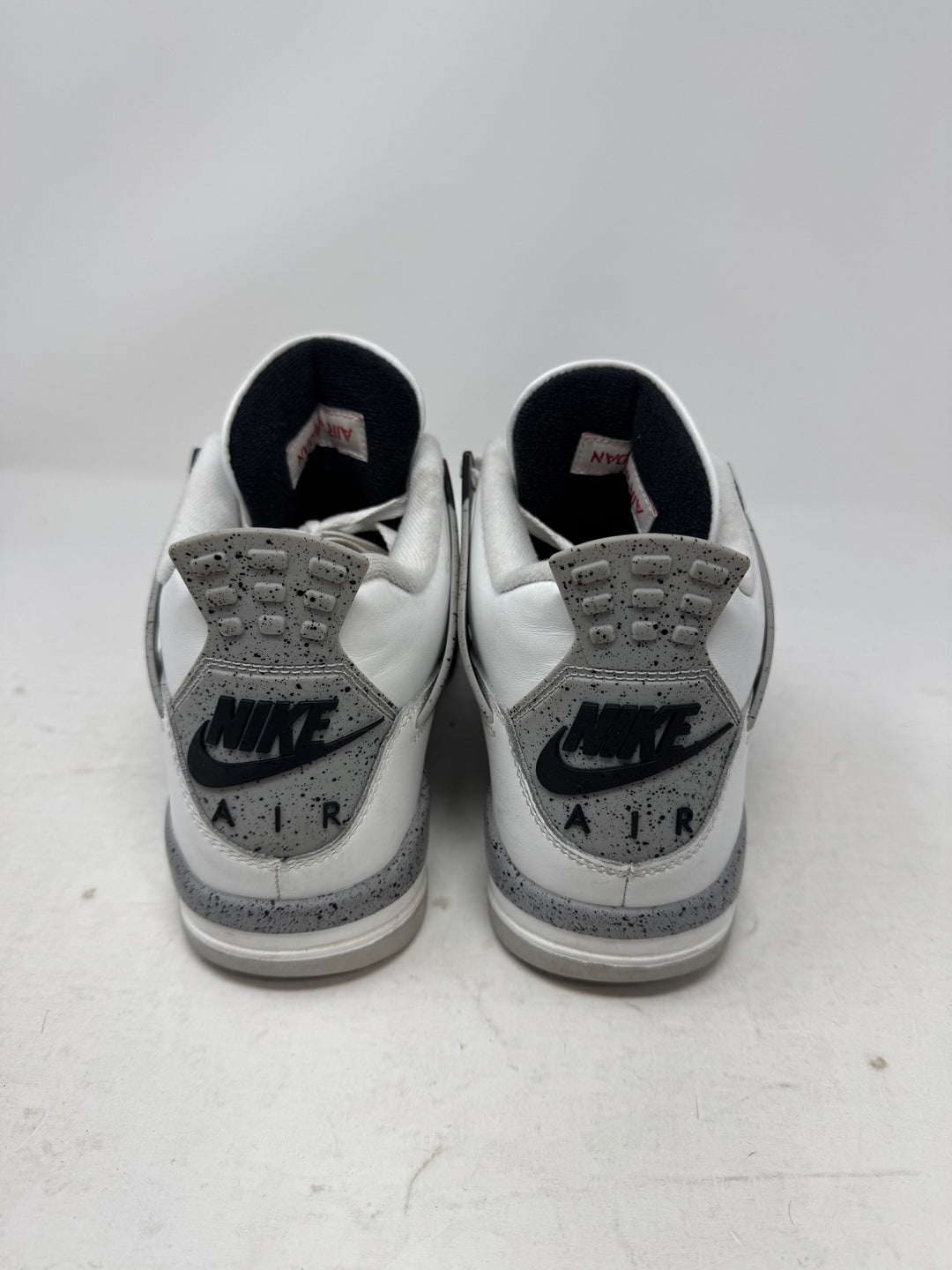Jordan 4 Retro White Cement (2025) USED