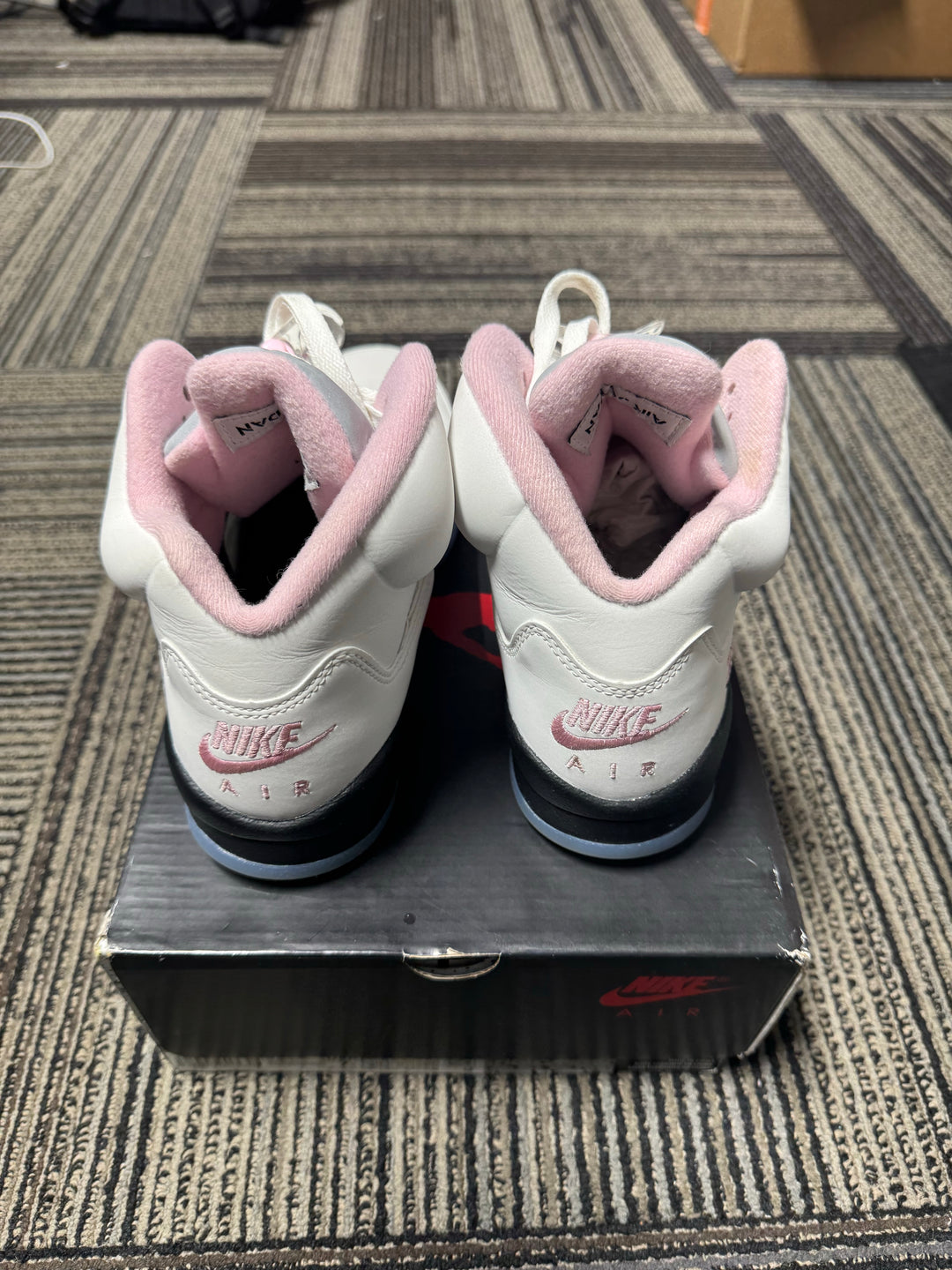 Jordan 5 Retro Medium Soft Pink (GS)