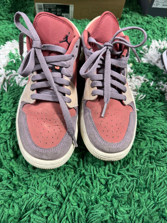 Jordan 1 Low Canyon Rust (Women's) USED