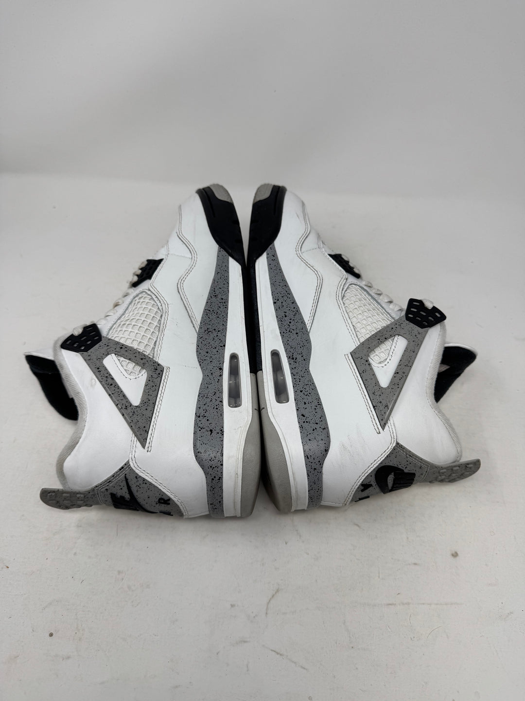 Jordan 4 Retro White Cement (2025) USED