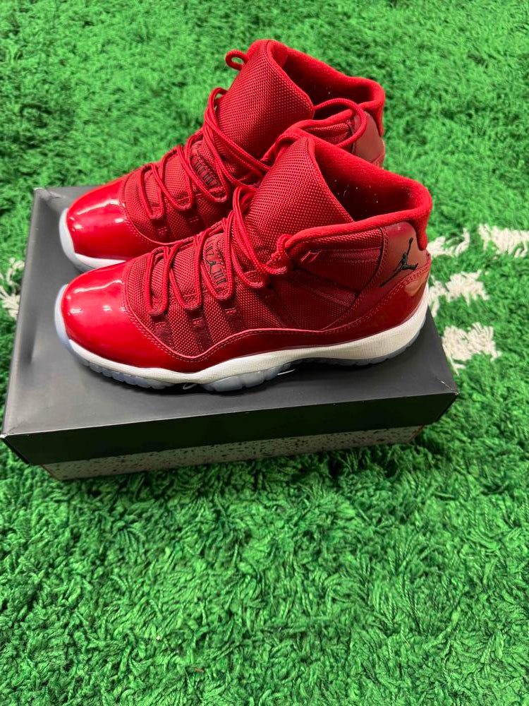 Jordan 11 Retro Win Like 96 (GS) USED