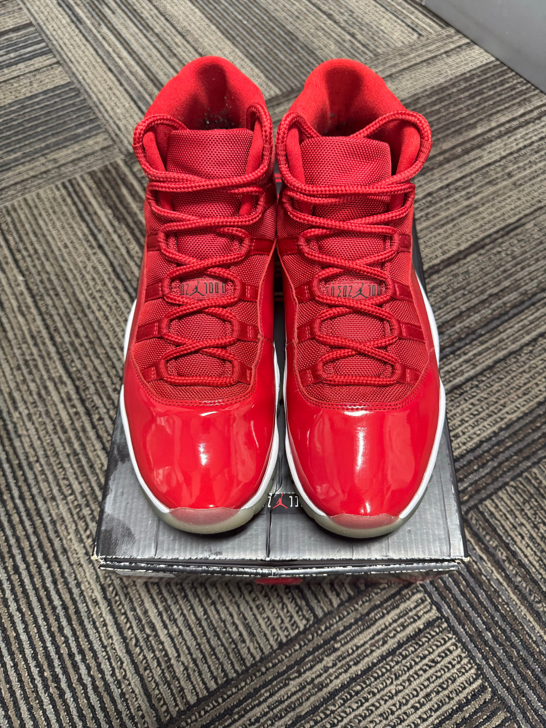 Jordan 11 Retro Win Like 96 USED