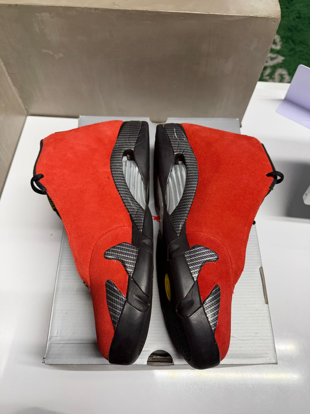 Jordan 14 Retro Ferrari (2025) USED