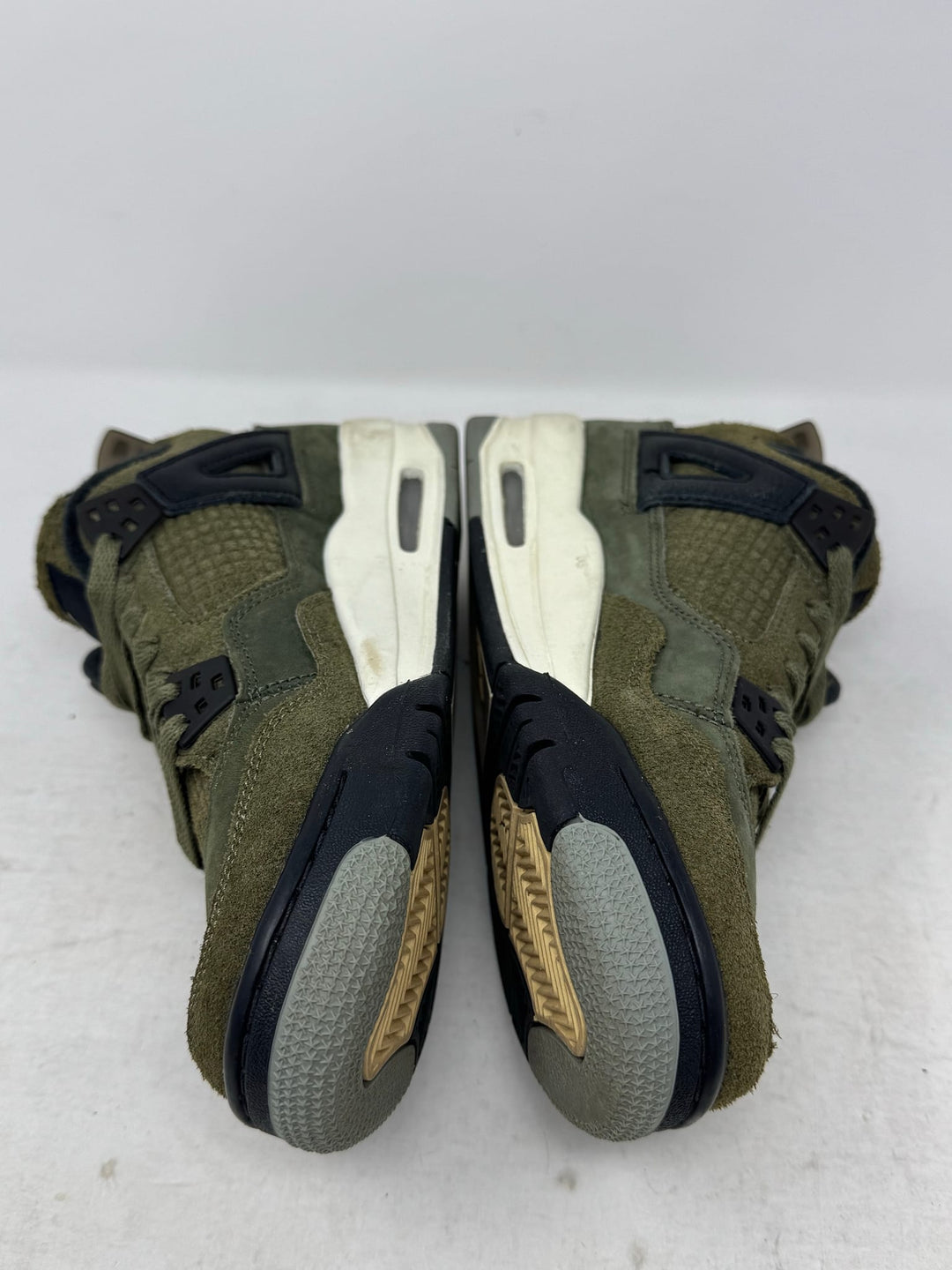 Jordan 4 Retro SE Craft Medium Olive (GS) USED
