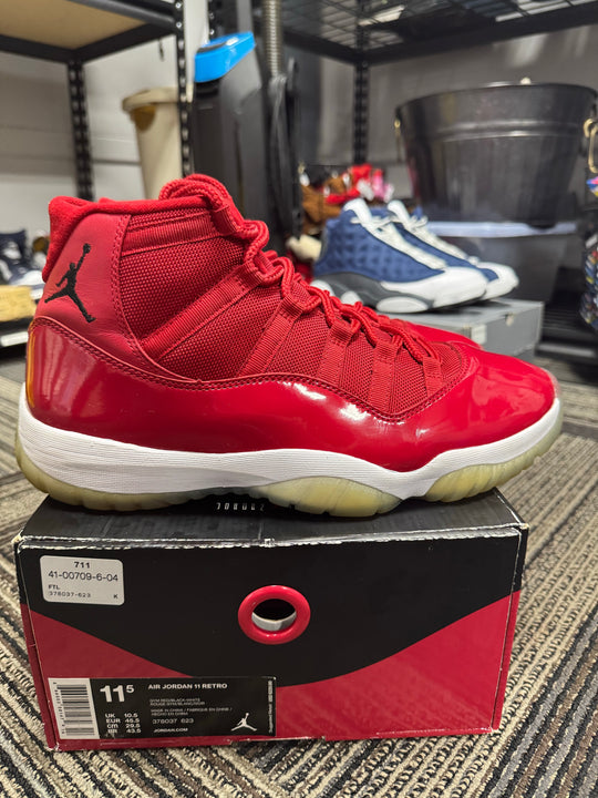 Jordan 11 Retro Win Like 96 USED