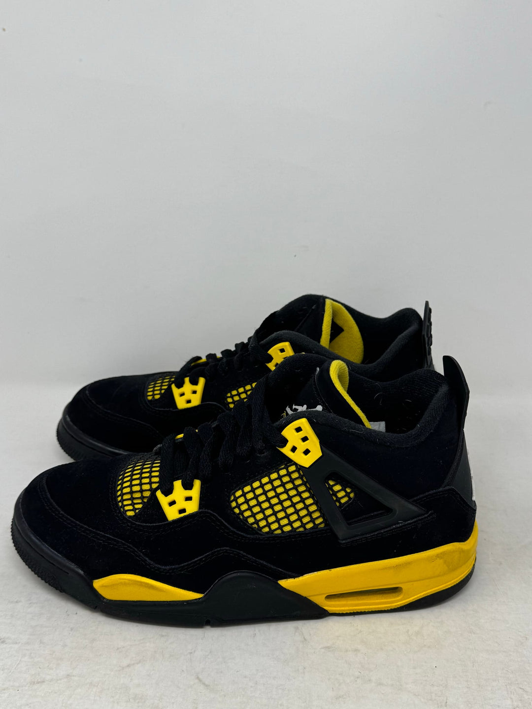 Jordan 4 Retro Thunder (2023) (GS) USED