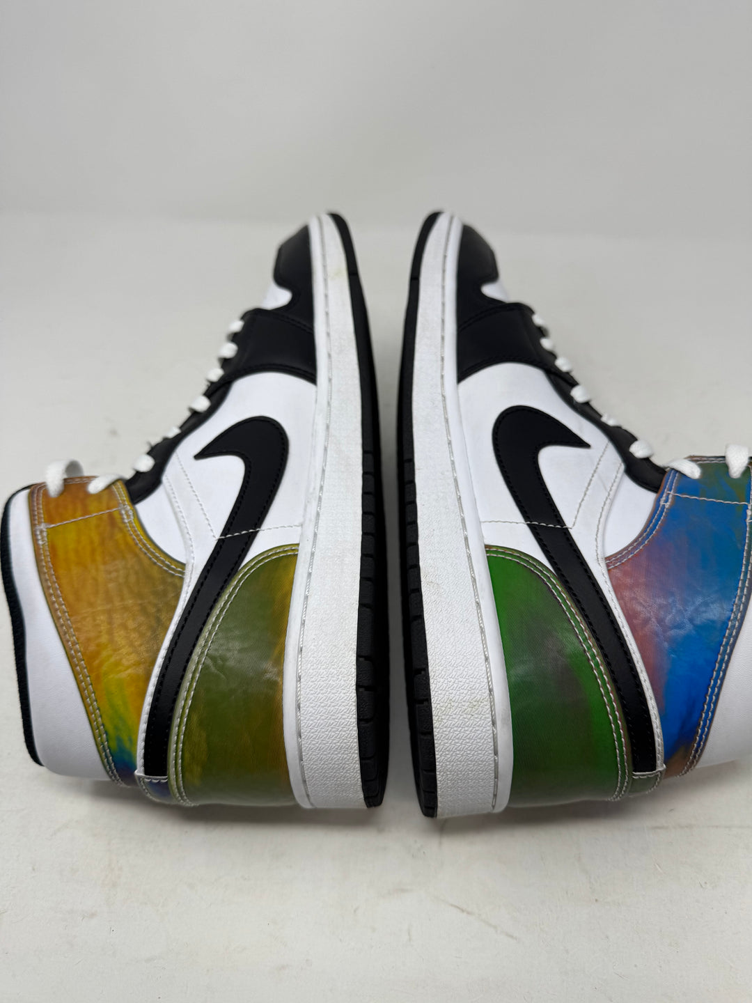 Jordan 1 Mid Heat Reactive USED