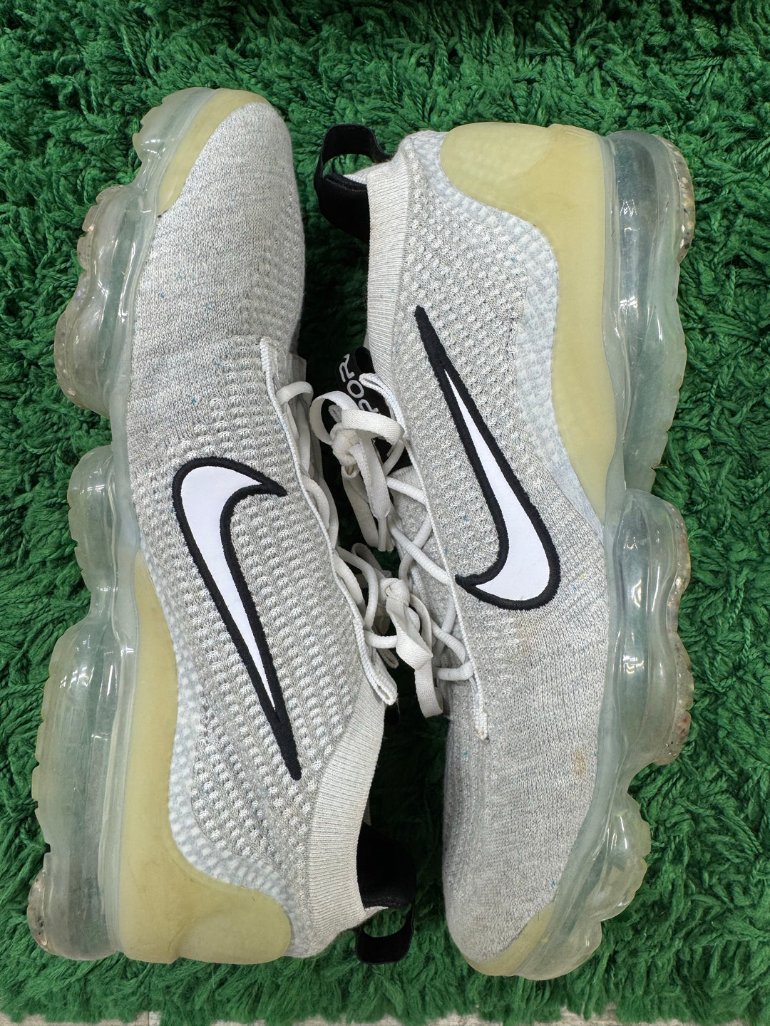 Nike Air VaporMax 2021 FK White Black Metallic Silver USED