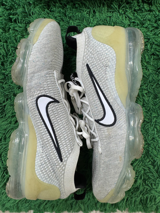 Nike Air VaporMax 2021 FK White Black Metallic Silver USED