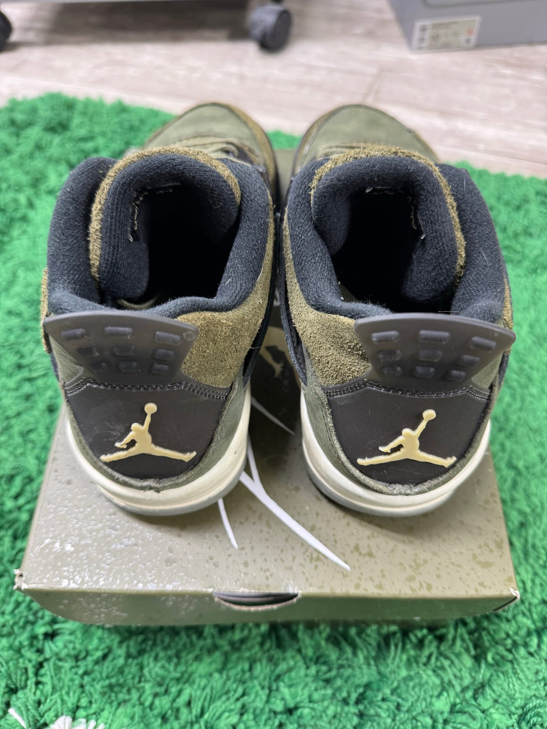Jordan 4 Retro SE Craft Medium Olive (GS) USED