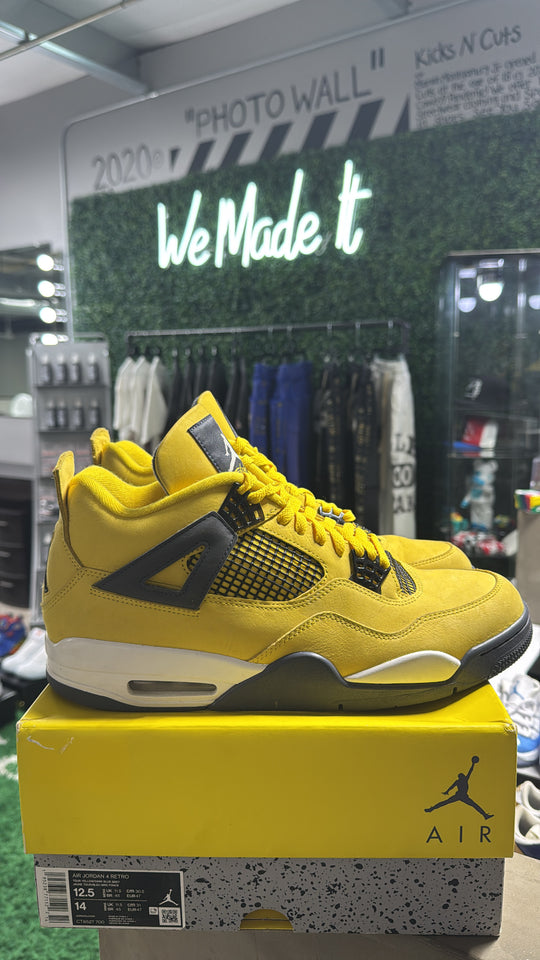 Jordan 4 Retro Lightning (2021) USED