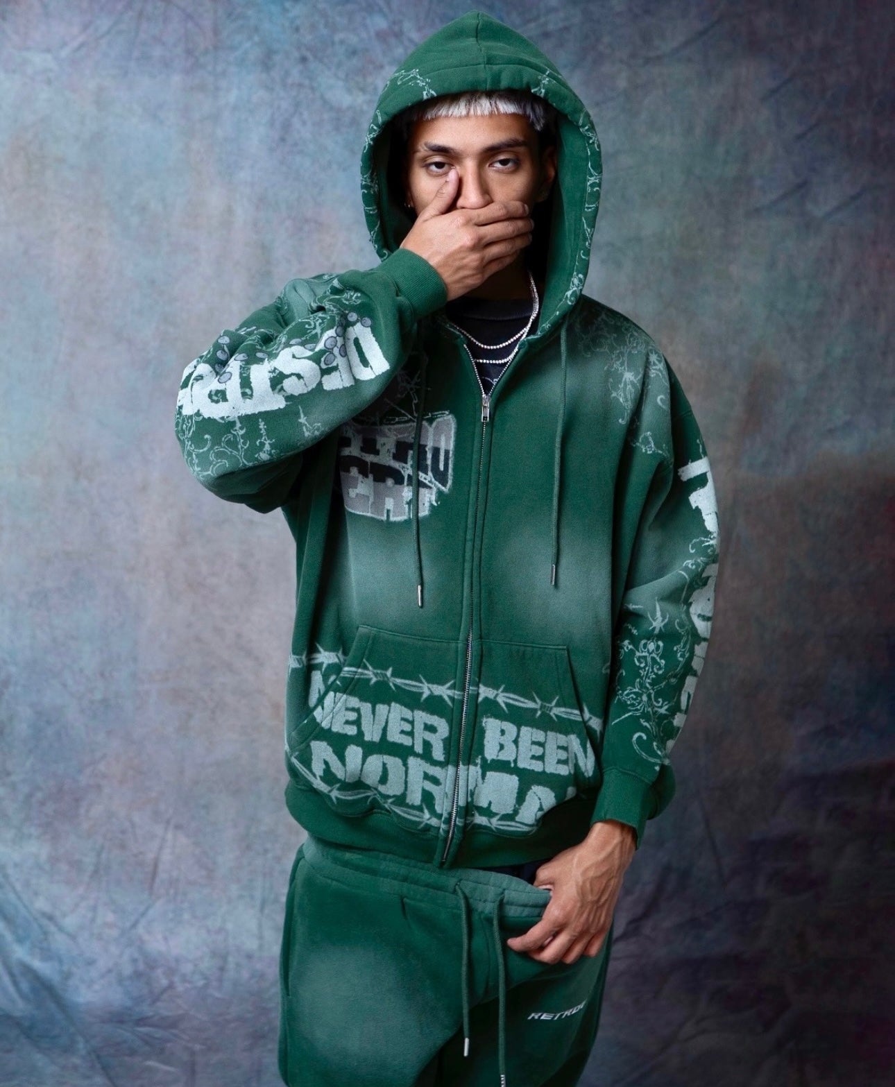 RETROVERT スウェット RETROVERT – Kicks n' Cuts