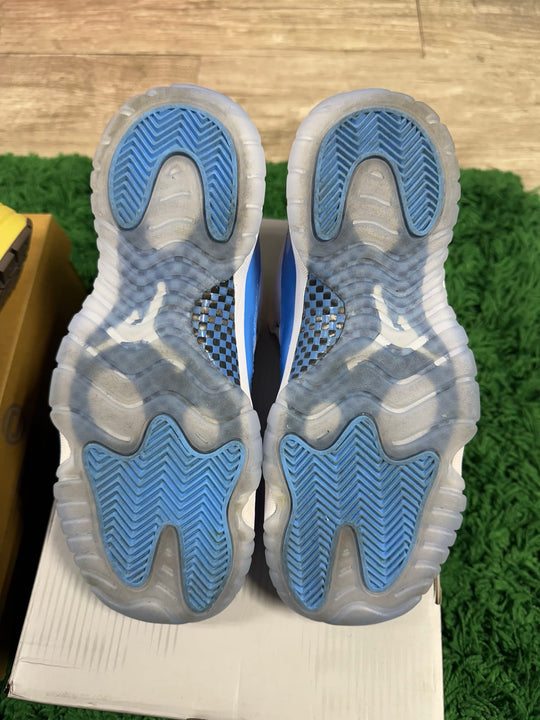 Jordan 11 Retro Low University Blue (2026) (GS) USED