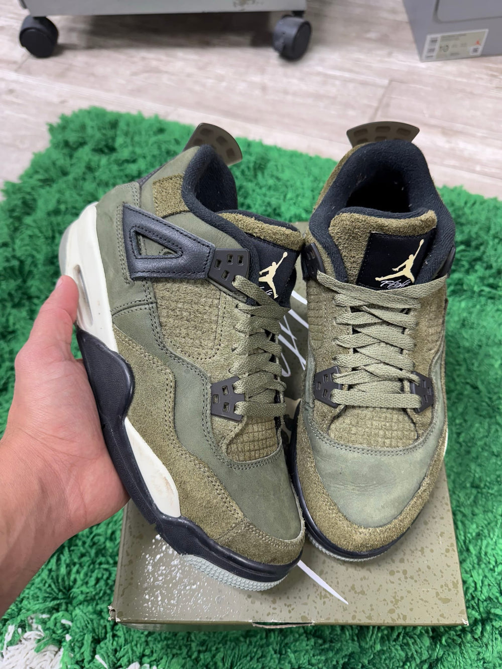 Jordan 4 Retro SE Craft Medium Olive (GS) USED