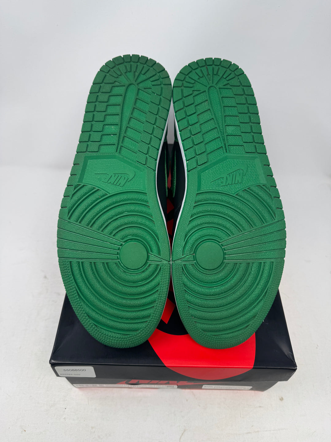 Jordan 1 Retro High Pine Green Black USED