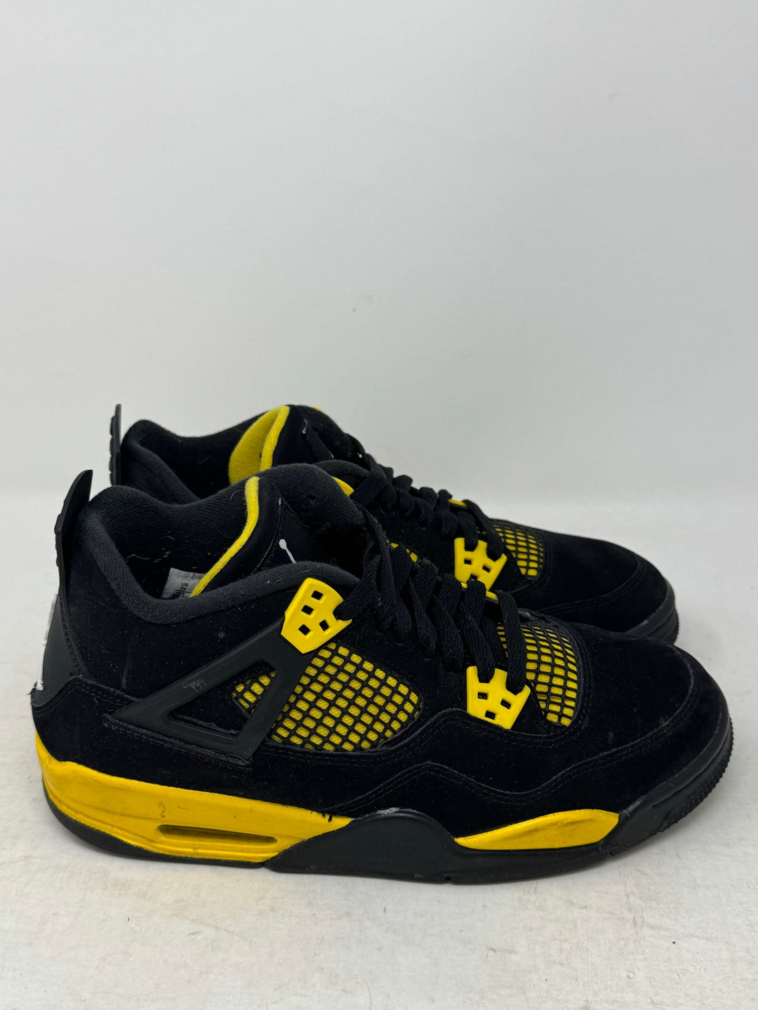 Jordan 4 Retro Thunder (2023) (GS) USED