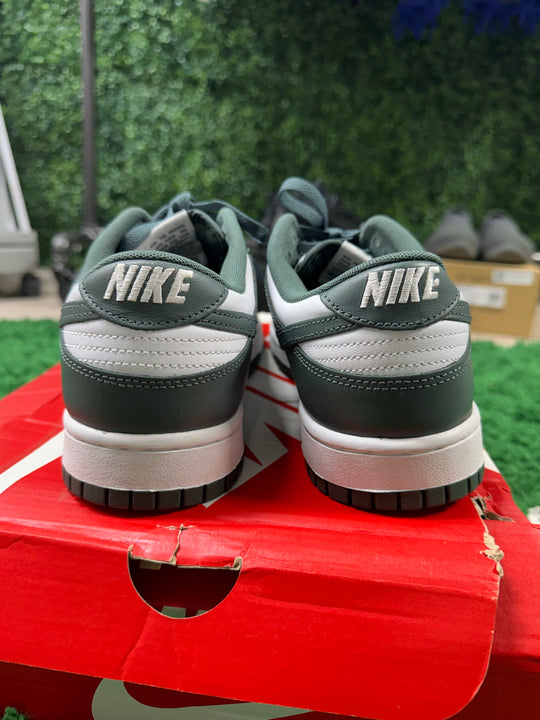 Nike Dunk Low Vintage Green USED