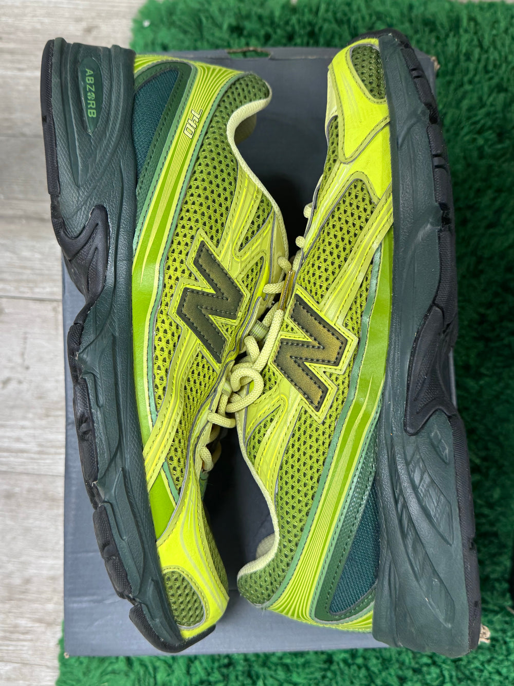New Balance 740 Concepts Brut USED