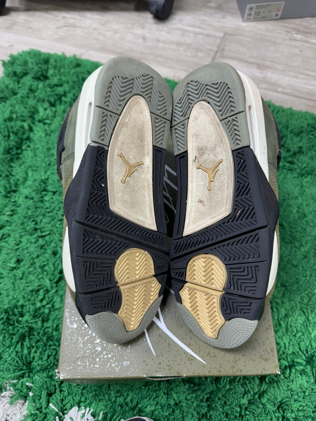 Jordan 4 Retro SE Craft Medium Olive (GS) USED