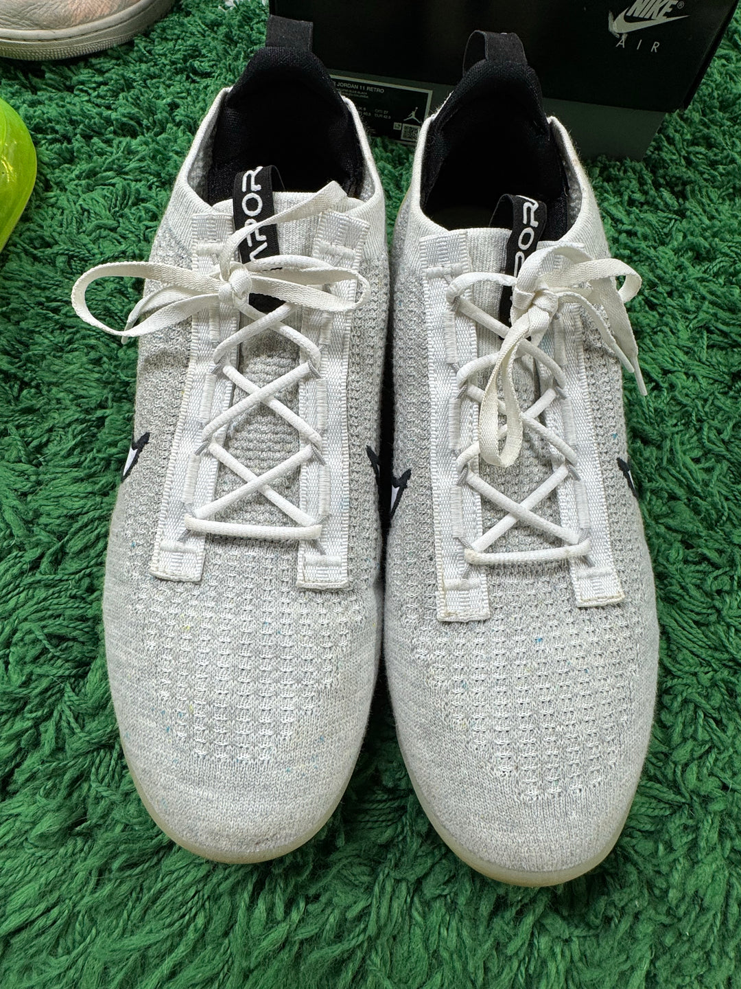 Nike Air VaporMax 2021 FK White Black Metallic Silver USED