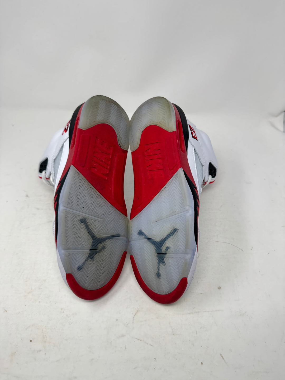 Jordan 5 Retro Fire Red Black Tongue (2025) USED